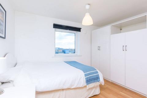 1 bedroom flat for sale, Holland Gardens, Brentford, TW8