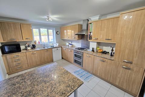 5 bedroom detached house for sale, Mead Road, Bury St Edmunds, Suffolk