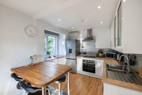 1 bedroom flat for sale, Lynwood Road, Redhill, RH1