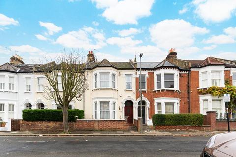 2 bedroom flat to rent, Carminia Road, Balham, London, SW17