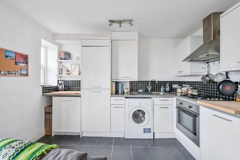 1 bedroom flat to rent, Drewstead Road, Streatham Hill, London, SW16