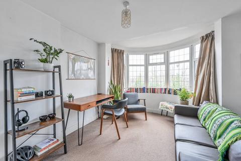 1 bedroom flat to rent, Drewstead Road, Streatham Hill, London, SW16