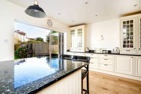 4 bedroom end of terrace house for sale, Westway, Raynes Park, London, SW20