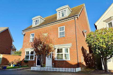 3 bedroom semi-detached house for sale, Cormorant Road, Sittingbourne ME9