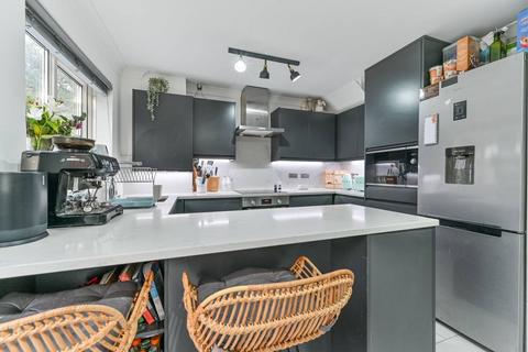 21 Bourne Drive, Mitcham, CR4 3QZ
