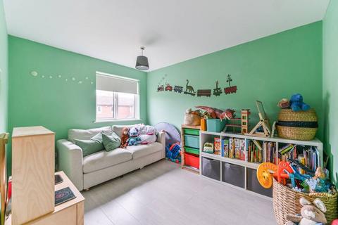21 Bourne Drive, Mitcham, CR4 3QZ
