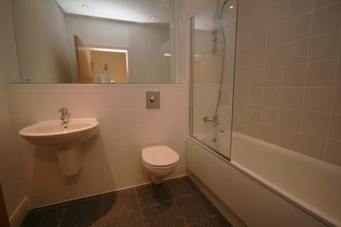 2 bedroom apartment to rent, Ellesmere Street, Manchester M15