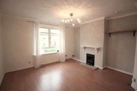 3 bedroom flat to rent, Queensland Drive, Glasgow G52