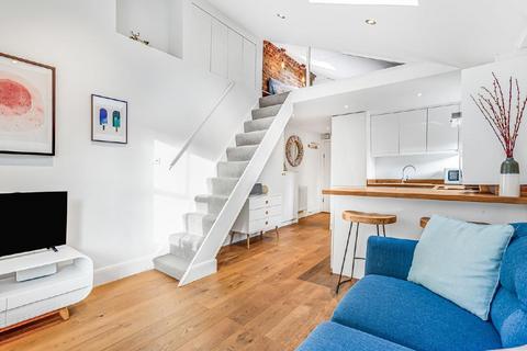 7b Albert Bridge Road, Battersea, London, SW11 4PX