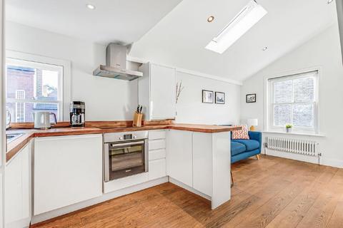 7b Albert Bridge Road, Battersea, London, SW11 4PX