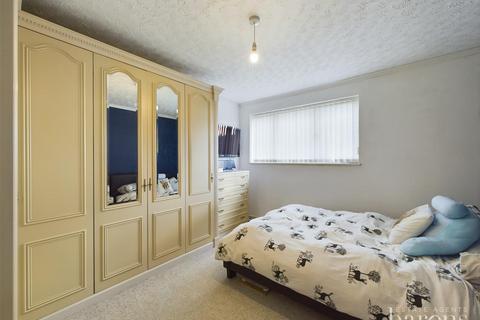 107 Stag Hill, Basingstoke, RG22 6JE