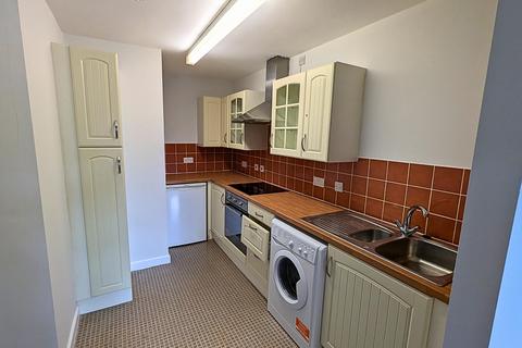 2 bedroom flat to rent, Cambrai Close, Ermine, LN1