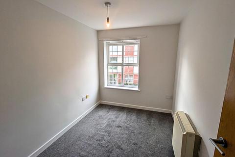 2 bedroom flat to rent, Cambrai Close, Ermine, LN1