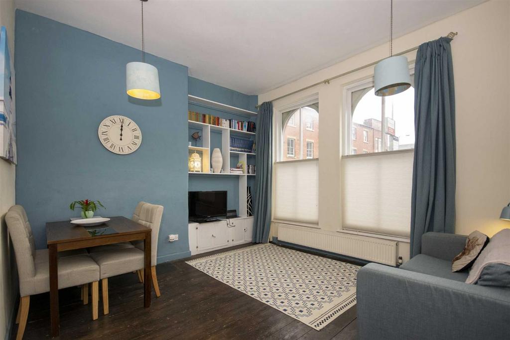 Open Plan Kitchen/Living Area