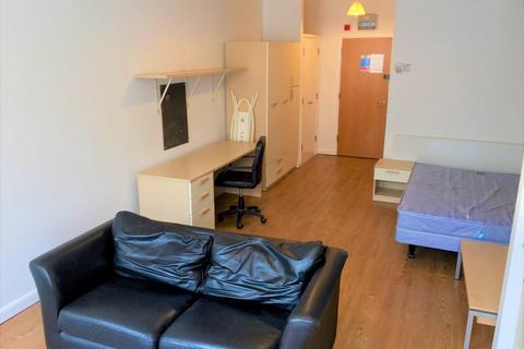 Studio to rent, The Kingsway, Portland House, City Centre, Swansea