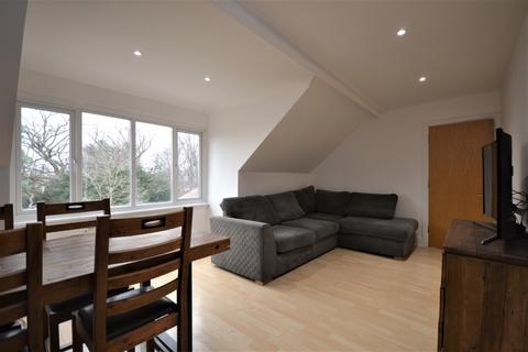 3 bedroom flat to rent, Highland Road Bromley BR1