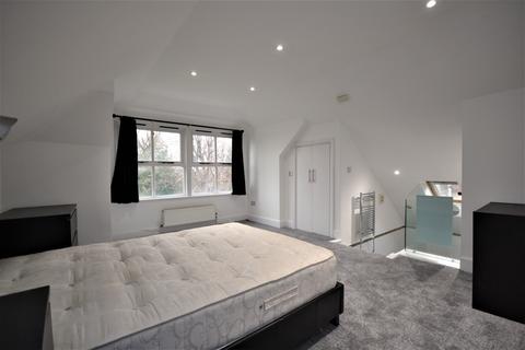 3 bedroom flat to rent, Highland Road Bromley BR1