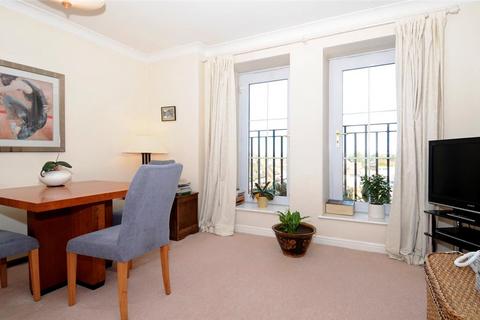 1 bedroom apartment for sale, Kings Lodge, Pembroke Road, Ruislip