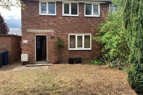 2 bedroom ground floor flat to rent, 4A Mortlock Avenue, Cambridge, Cambridgeshire