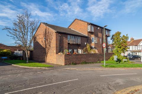 2 bedroom end of terrace house for sale, Osborne Place, Sutton