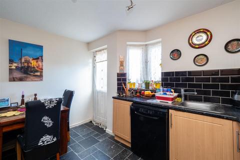 2 bedroom end of terrace house for sale, Osborne Place, Sutton