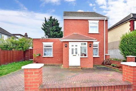 3 bedroom semi-detached house to rent, Shirley Close, Dartford DA1