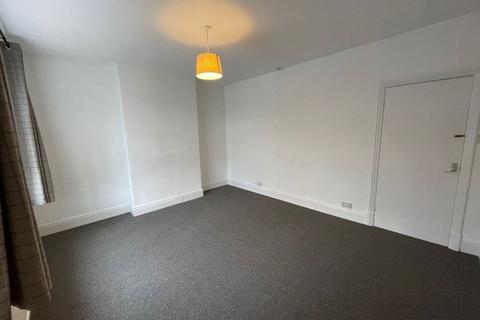 3 bedroom terraced house to rent, Adderley Road, Leicester