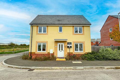 3 bedroom semi-detached house to rent, Garnet Road, Bridgwater, Somerset, TA6