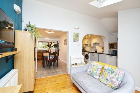 3 bedroom end of terrace house for sale, Severn Road, Bristol BS20