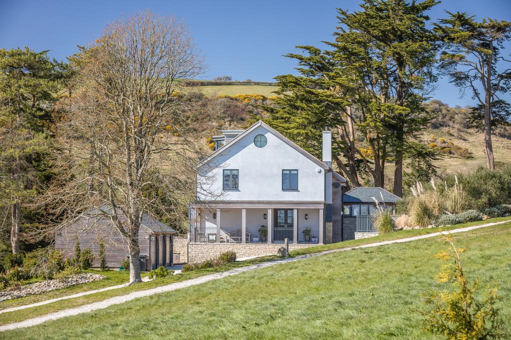 Sarsen House