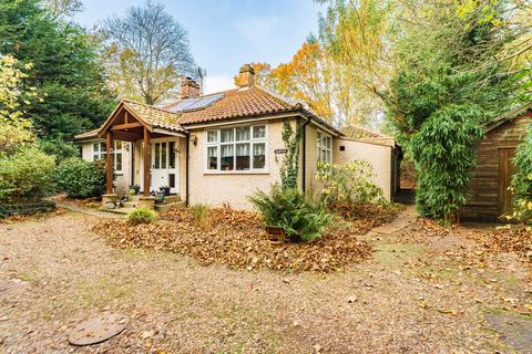 3 bedroom detached bungalow for sale, Hall Road, Cromer