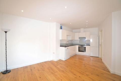 2 bedroom flat to rent, Belvedere Road, Crystal Palace SE19