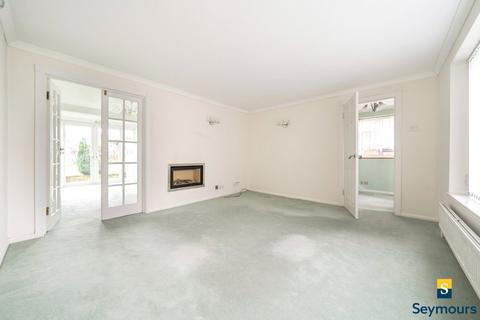 21 Brocks Drive, Fairlands, Guildford, GU3 3ND