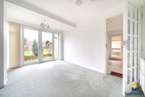 21 Brocks Drive, Fairlands, Guildford, GU3 3ND