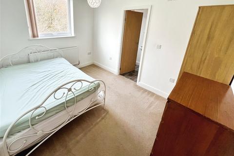 3 bedroom apartment to rent, Mere Bank, Liverpool, Merseyside, L17