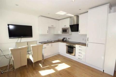 2 bedroom flat to rent, Lambeth Road, London SE1