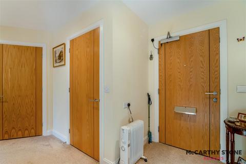 2 bedroom apartment for sale, Chesterton Court, Railway Road, Ilkley