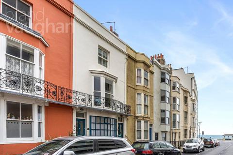 2 bedroom terraced house to rent, Western Street, Brighton, East Sussex, BN1