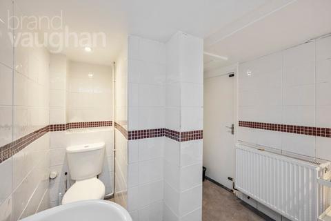 2 bedroom terraced house to rent, Western Street, Brighton, East Sussex, BN1