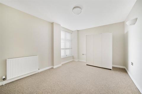 1 bedroom apartment to rent, George Lane, London, E18