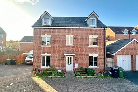 6 bedroom detached house for sale, Stable Drive, Hereford, HR2