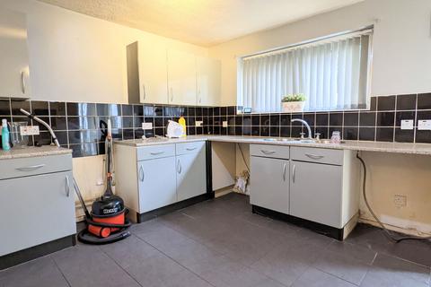 4 bedroom terraced house for sale, Hallcroft, Skelmersdale WN8