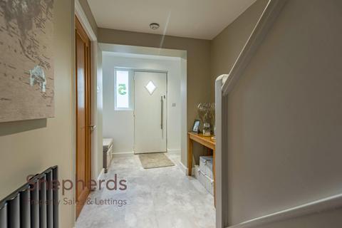 5 Langley Green, Nazeing, Waltham Abbey, EN9 2JJ