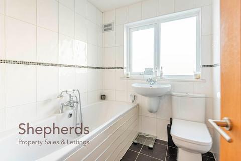 5 Langley Green, Nazeing, Waltham Abbey, EN9 2JJ