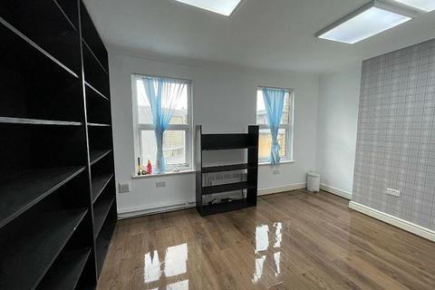 Property for sale, Bradbury Street, Dalston, N16