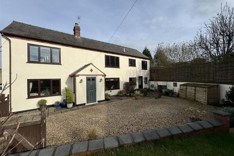 3 bedroom character property for sale, Ashby Road, Gilmorton, Lutterworth