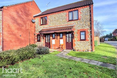 2 bedroom end of terrace house for sale, Hares Close, Little Snoring