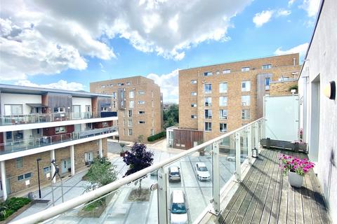 1 bedroom apartment for sale, Stour House, Kidwells Close, Maidenhead, Berkshire, SL6