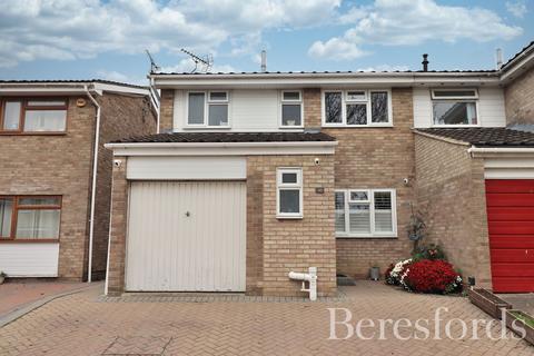 3 bedroom semi-detached house for sale, Rushleydale, Chelmsford, CM1