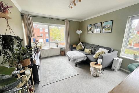 1 bedroom flat for sale, Carew Road, Eastbourne